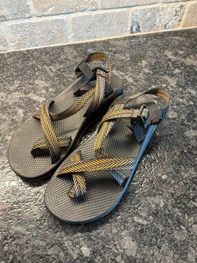 Chaco men's Z2 Classic Bracken Bronze trail/hiking sandals size 12